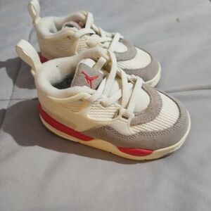 Nike Kids Cream and Gray Sneakers with Red Accent